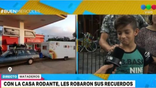 Una familia pide ayuda para recuperar una casa rodante que les robaron en Mataderos