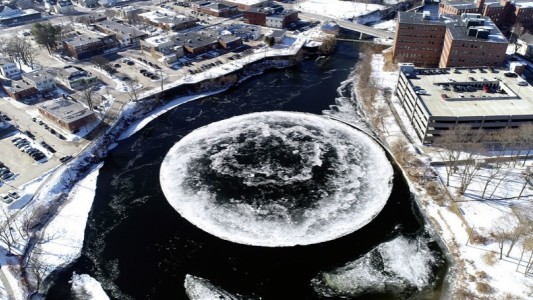 El disco de hielo de 91 metros de diámetro que sorprende al mundo