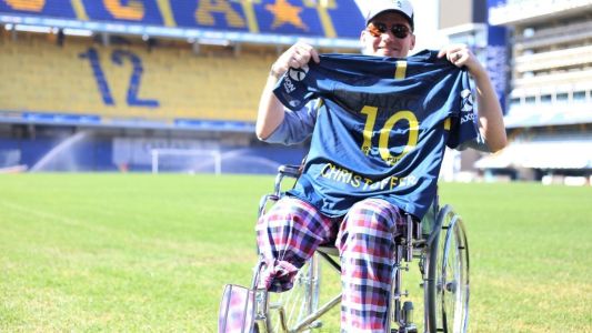 El turista sueco baleado en un asalto visitó la cancha de Boca