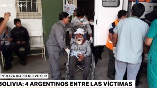 Desbarrancó un micro en Boliva y murieron 4 mendocinos que iban a un torneo de fútbol