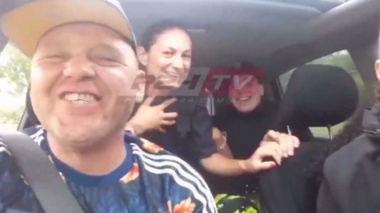 Escándalo: El Pepo se grabó cantando con tres policías y fueron sancionados