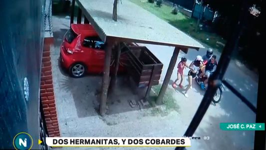 Camino a la colonia, dos hermanitas de 8 y 14 años fueron asaltadas por motochorros