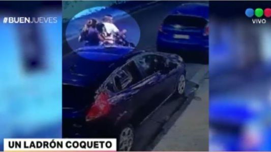 Robó un perfume y huyó junto a su familia