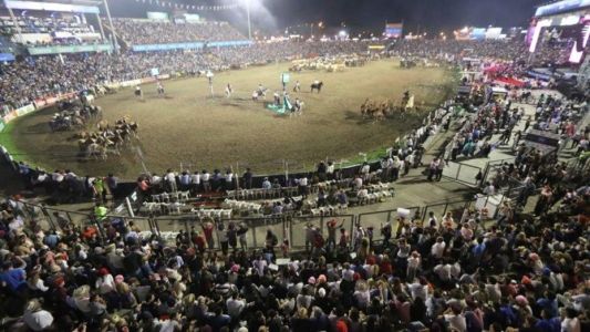 Con un identikit, buscan identificar al acusado de violar a una chica en el Festival de Jesús María