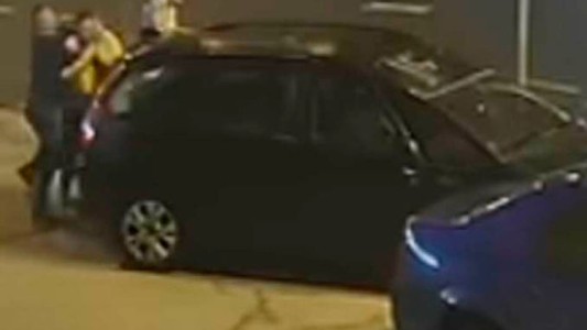 Video: un ex luchador de UFC salvó a una mujer que era golpeada por un hombre