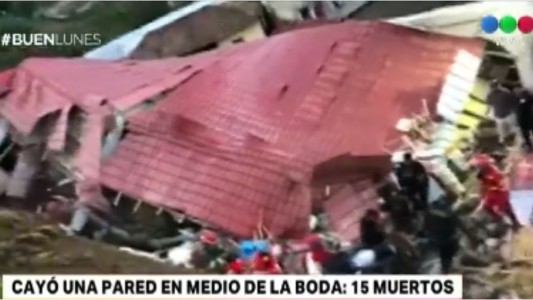 Perú: se derrumbó una pared en un casamiento y hay al menos 15 muertos
