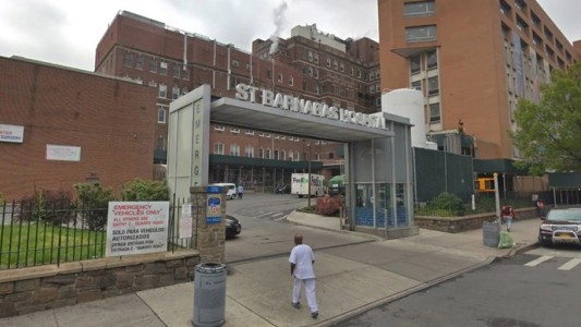 Caso terrible: una mujer autorizó a desconectar a su hermano en coma, después se enteró de que no era su hermano