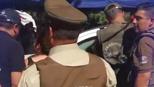 Bronca con una mujer en Chile que dejó a su perro encerrado en el auto en plena ola de calor