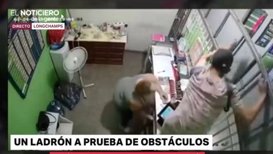 "Saltó como un gato": pasó la reja para robar en una agencia de lotería