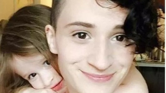 Buscó a su donante de esperma anónimo con el que tuvo una hija y la respuesta fue muy dura