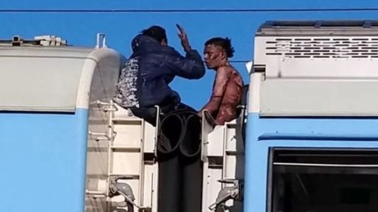 Quienes son los jóvenes que sufrieron la descarga eléctrica en el Tren Roca