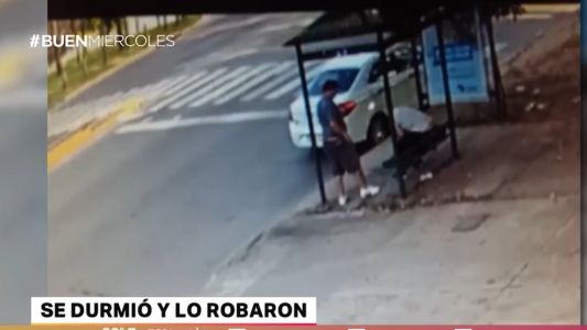 Vio a un hombre descompuesto, bajó del auto, simuló ayudarlo y le robó