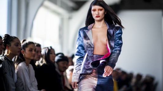 Semana de la Moda en Nueva York: primer desfile de diseñadora transgénero