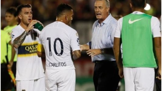 "La salida de Tevez es estratégica": Alfaro se inclinó por Zárate