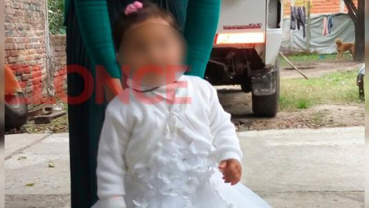 Murió una nena de 2 años tras una brutal golpiza y torturas: detuvieron al padre en Paraná