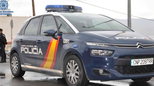 Un argentino fue detenido en España acusado de robar comercios con un particular método