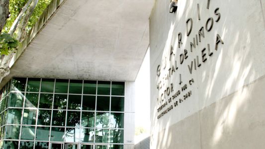 Murió una nena de 2 años que se volcó en el cuerpo una pava con agua hirviendo