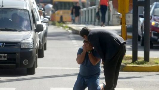 Buscan a dos motochorros que ejecutaron a un hombre para robarle la jubilación en Córdoba