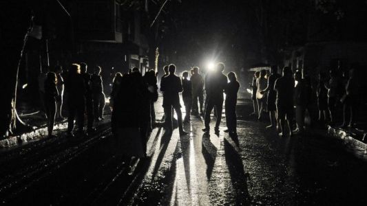 Comenzarán a compensar a los usuarios que sufrieron los cortes de luz de Edesur y Edenor