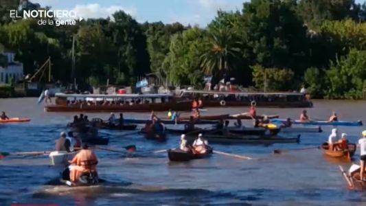 Protesta de remeros en Tigre luego del choque de una lancha contra una kayakista
