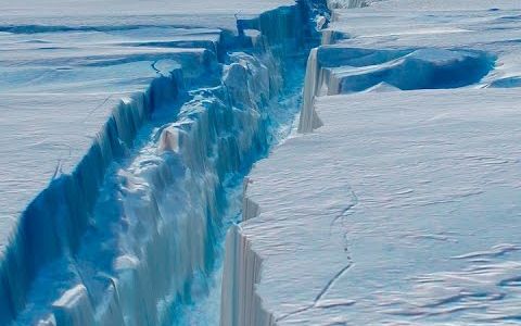 Antártida: se desprenderá un gigantesco iceberg