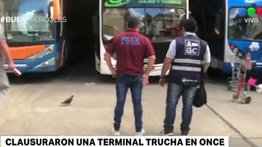 Clausuraron una terminal de micros de larga distancia trucha en Once