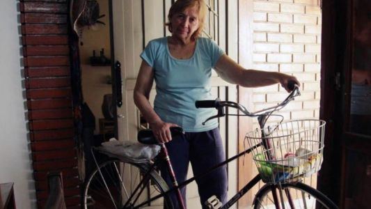 Después de 4 meses, aún no le devuelven el dinero de la multa por andar en bici sin casco