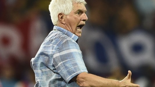 Tras decir que los futbolistas de Colón "tienen miedo de jugar", renunció el DT