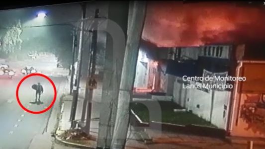 Escuela quemada: identificaron a dos menores y demandan a sus padres por los daños