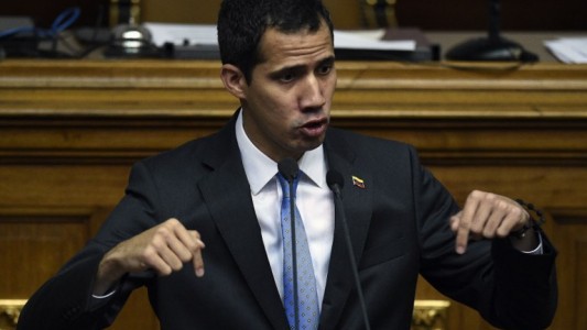 Fiscalía venezolana investiga a Guaidó por "sabotaje" al sistema eléctrico