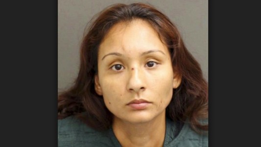 Una mujer mató de 15 puñaladas a su hija de 11 años porque creía que tenía sexo con hombres