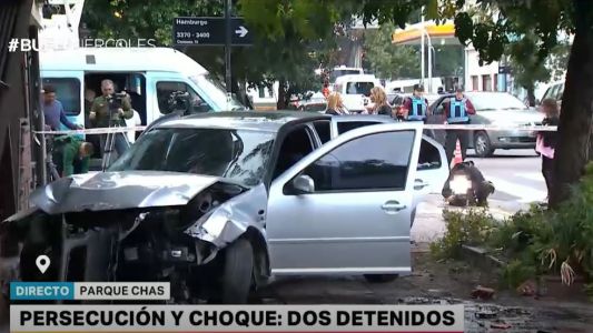 Huían de la policía, chocaron y fueron detenidos
