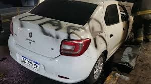 Violento ataque dela mafia de los taxis a una mujer que conducía un Uber