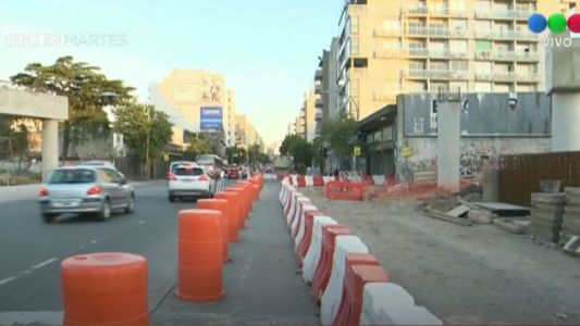 Continúan las obras del tren San Martín: vigas sobre la Av. Córdoba