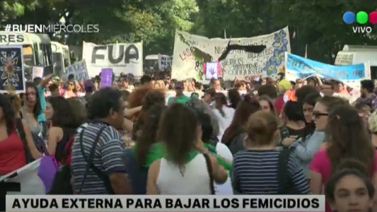 Ayuda externa para bajar los femicidios