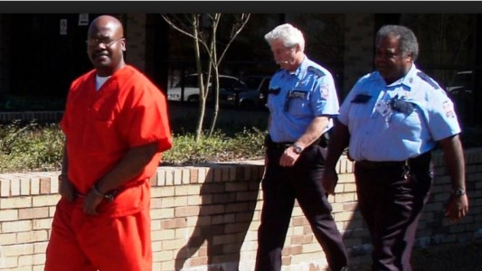 El caso del hombre juzgado seis veces por el mismo crimen