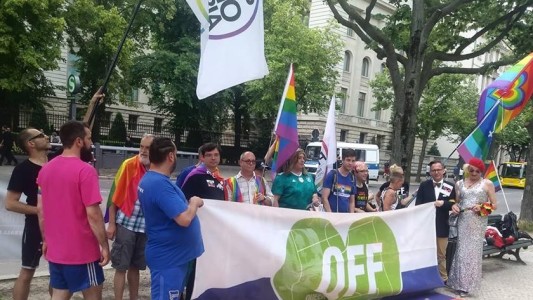 Alemania: implementan los baños unisex en los estadios para hinchas transgénero