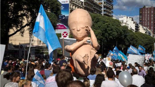 En contra del aborto: marcha de agrupaciones "provida" en todo el país