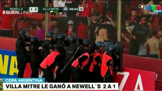 Graves incidentes tras la eliminación de Newell's en la Copa Argentina