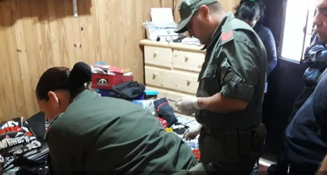Detuvieron a 24 policías por distintos delitos en Santa Fe