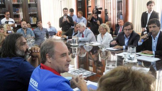 Ajuste por inflación y 15,6% por lo perdido en 2018: oferta a docentes bonaerenses
