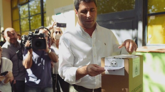 San Juan: votó Uñac y aseguró que la jornada electoral se desarrolla "sin inconvenientes"