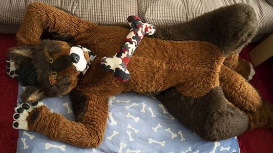 El extraño caso del hombre que quiere ser perro