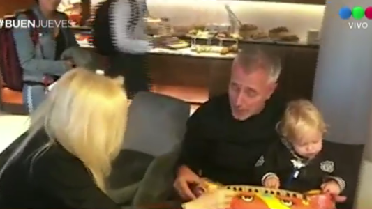 Mirko, chocho con el regalo de Susana Giménez