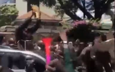 Video: un maestro ovacionado como una estrella de rock