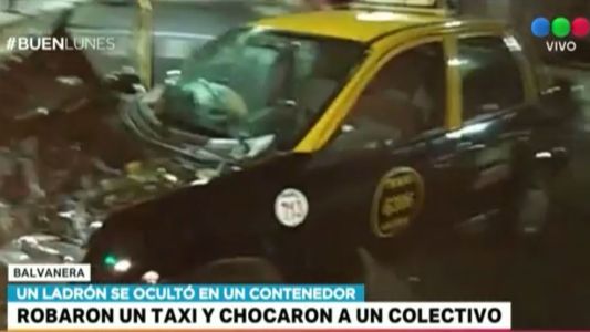 Robaron un taxi y chocaron un colectivo