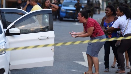 Militares acribillaron por error a un músico en Río de Janeiro