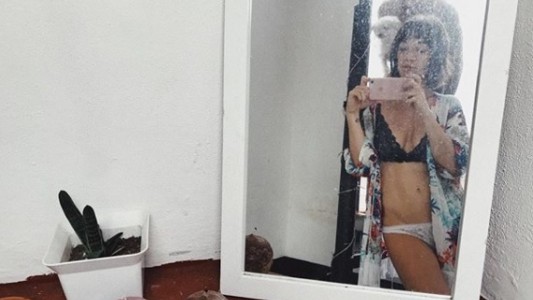 El desnudo de la hermana de Luli Salazar junto a su novio es viral