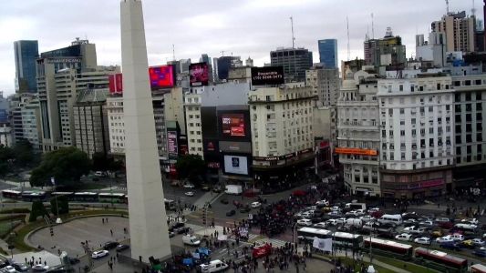 Corte en el Obelisco: reclaman por planes sociales dados de baja
