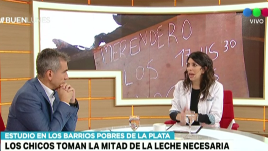 Los chicos toman la mitad de la leche necesaria